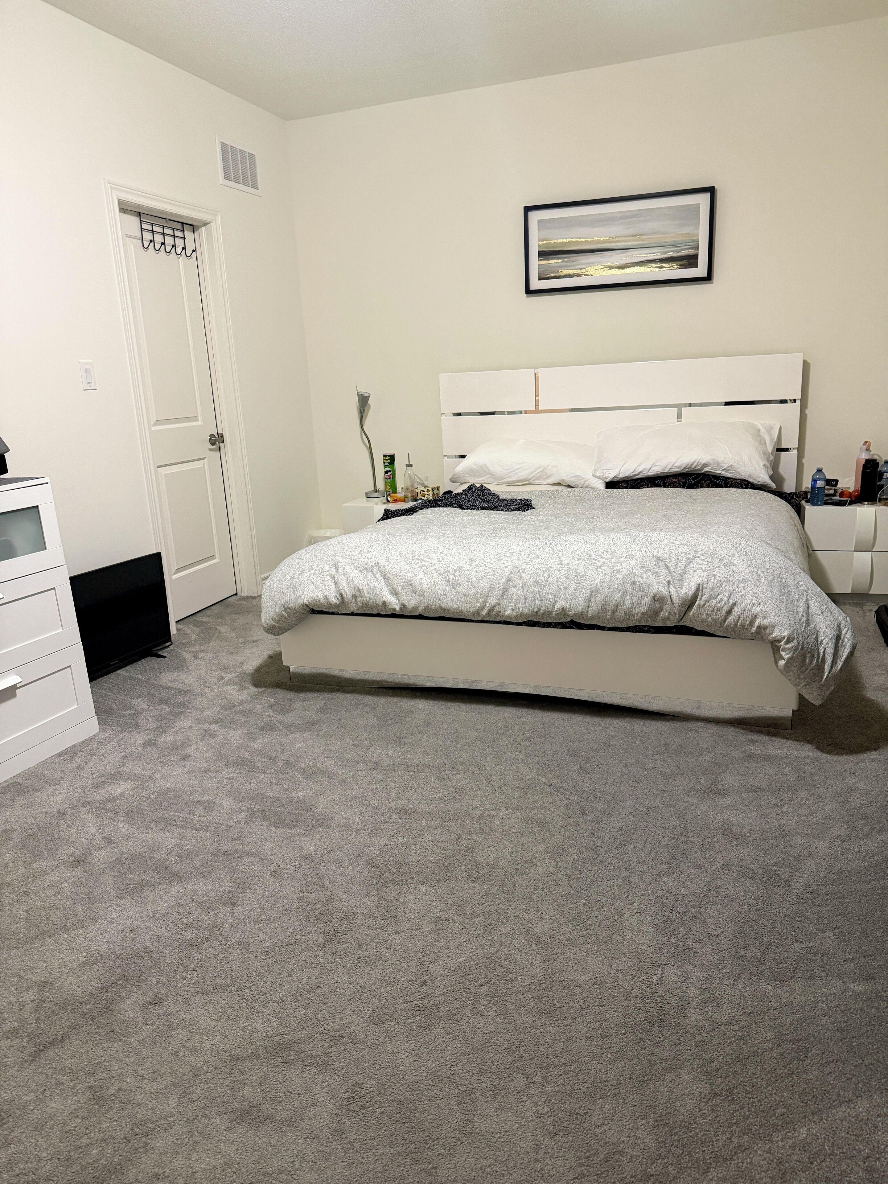 1 多间卧室、熨斗/熨衣板、WiFi、床单