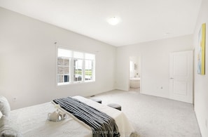 1 slaapkamer, een strijkplank/strijkijzer, wifi, beddengoed