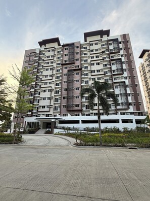 Exterior - COMING SOON! BALAYCATION 2BR/2BA- SLEEPS 6 (Davao City)