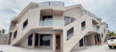 Fahari Suites By WW