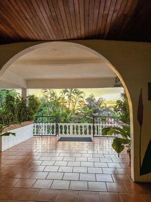 Exterior - Ocean Vista Tamarindo (Tamarindo)