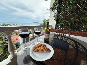 Apartamento clásico, Aire acondicionado, vistas al mar | Terraza o patio