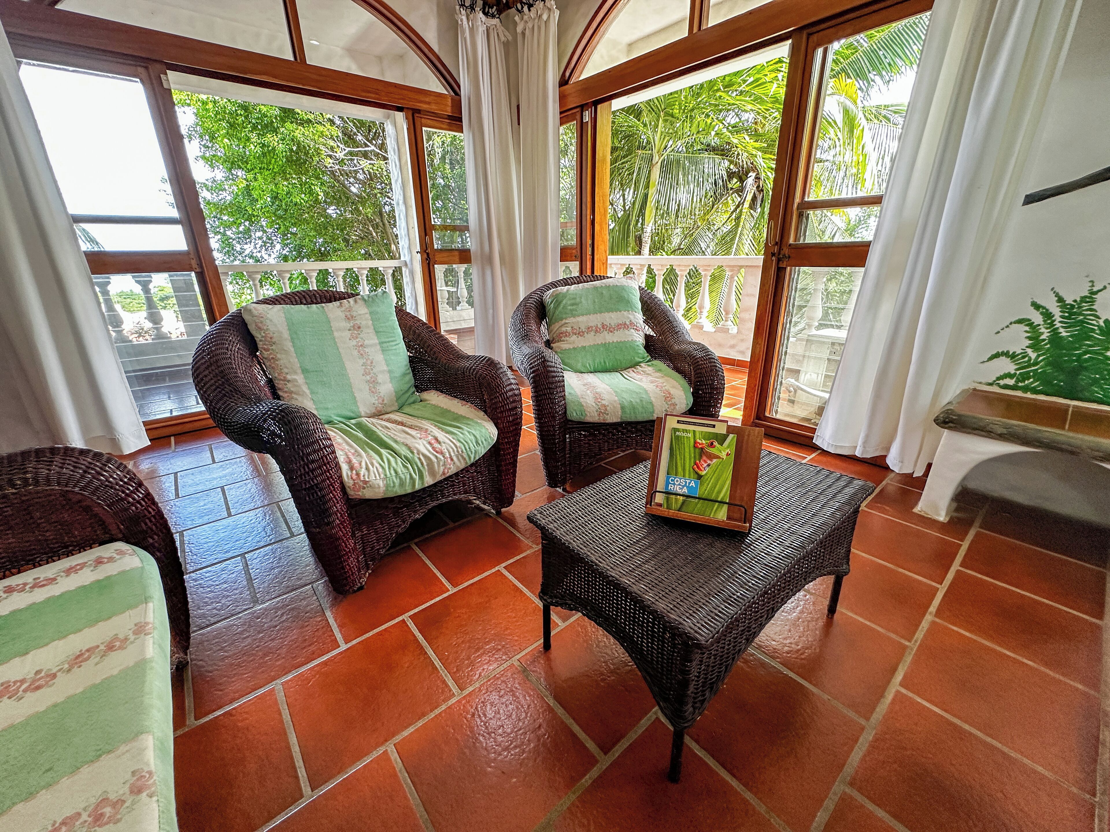 Panoramic Apartment, 1 Bedroom, Kitchen, Sea View | Living area