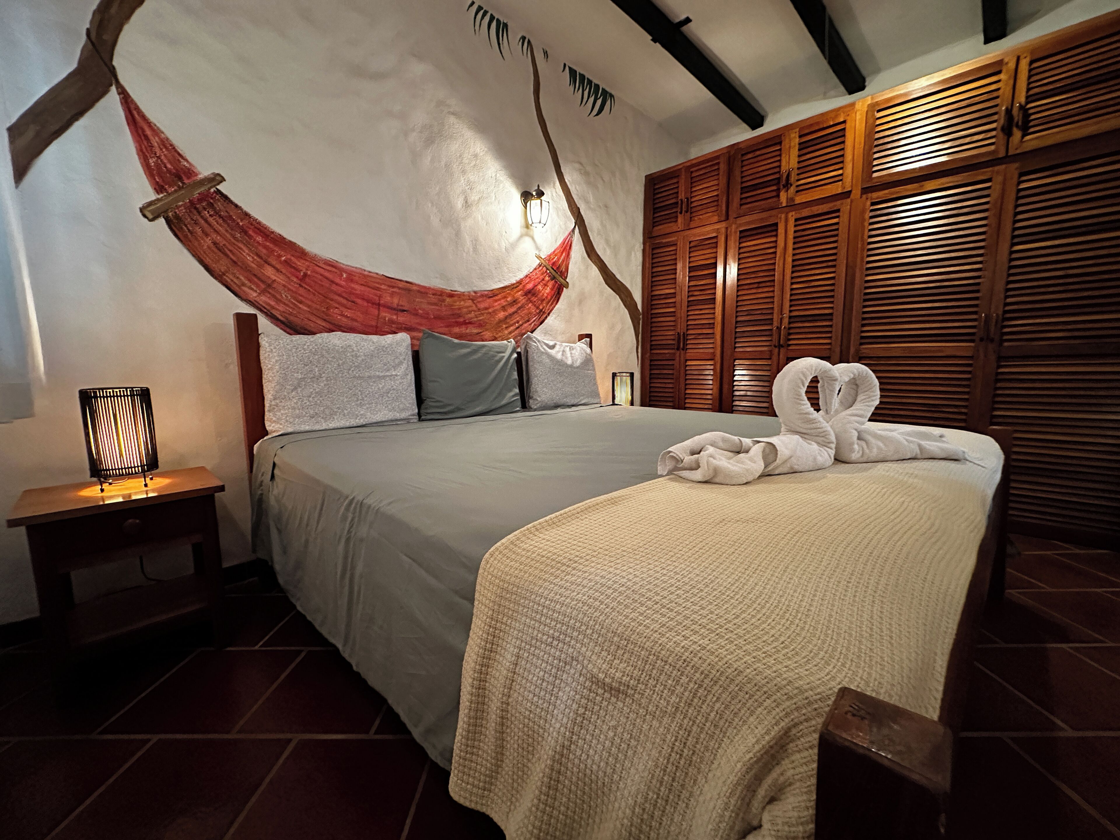 Apartament clàssic, aire condicionat, vistes al mar | Roba de llit d'alta qualitat i caixa forta a l'habitació 