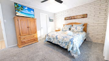 Silitysrauta/-lauta, ilmainen Wi-Fi, vuodevaatteet