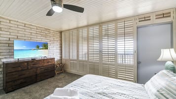 Iron/ironing board, free WiFi, bed sheets