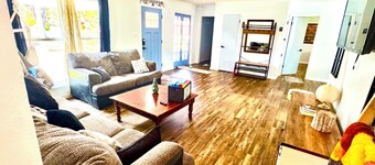 Oakwood 3000 Destination vacation relaxation station extraordinaire