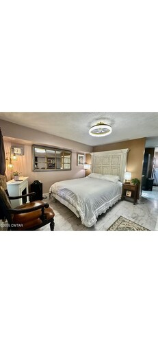 Cozy Tiny Home - Open Concept -  Minimal Medina