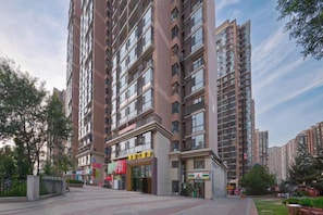 Exterior - Yisitin Hotel (Taiyuan North Zhonghuan Street Zoo) (Taiyuan)