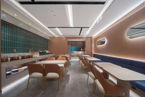 Restaurant - Yisitin Hotel (Taiyuan North Zhonghuan Street Zoo) (Taiyuan)