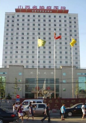 View from property - Yisitin Hotel (Taiyuan North Zhonghuan Street Zoo) (Taiyuan)