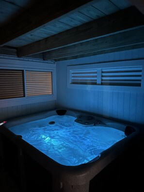 Interior - The Lazy Palm Cottage with Hot Tub and Near Beach (Galveston)