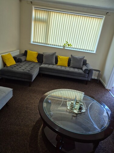 Spacious 3 bed haven in Oadby Leicester