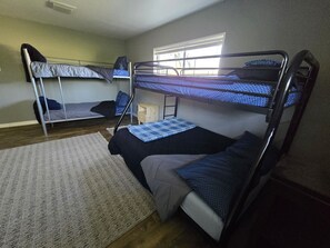 Fer et planche à repasser, Wi-Fi, draps fournis