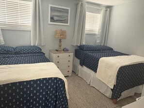 2 habitaciones, escritorio, wifi y ropa de cama 