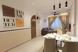 Unclassified image, 2 of 20, button - 01-Airport-Sepang-KLIA-3Bedroom-XiamenUni-Mitsui-Wifi-Pool (Dengkil)