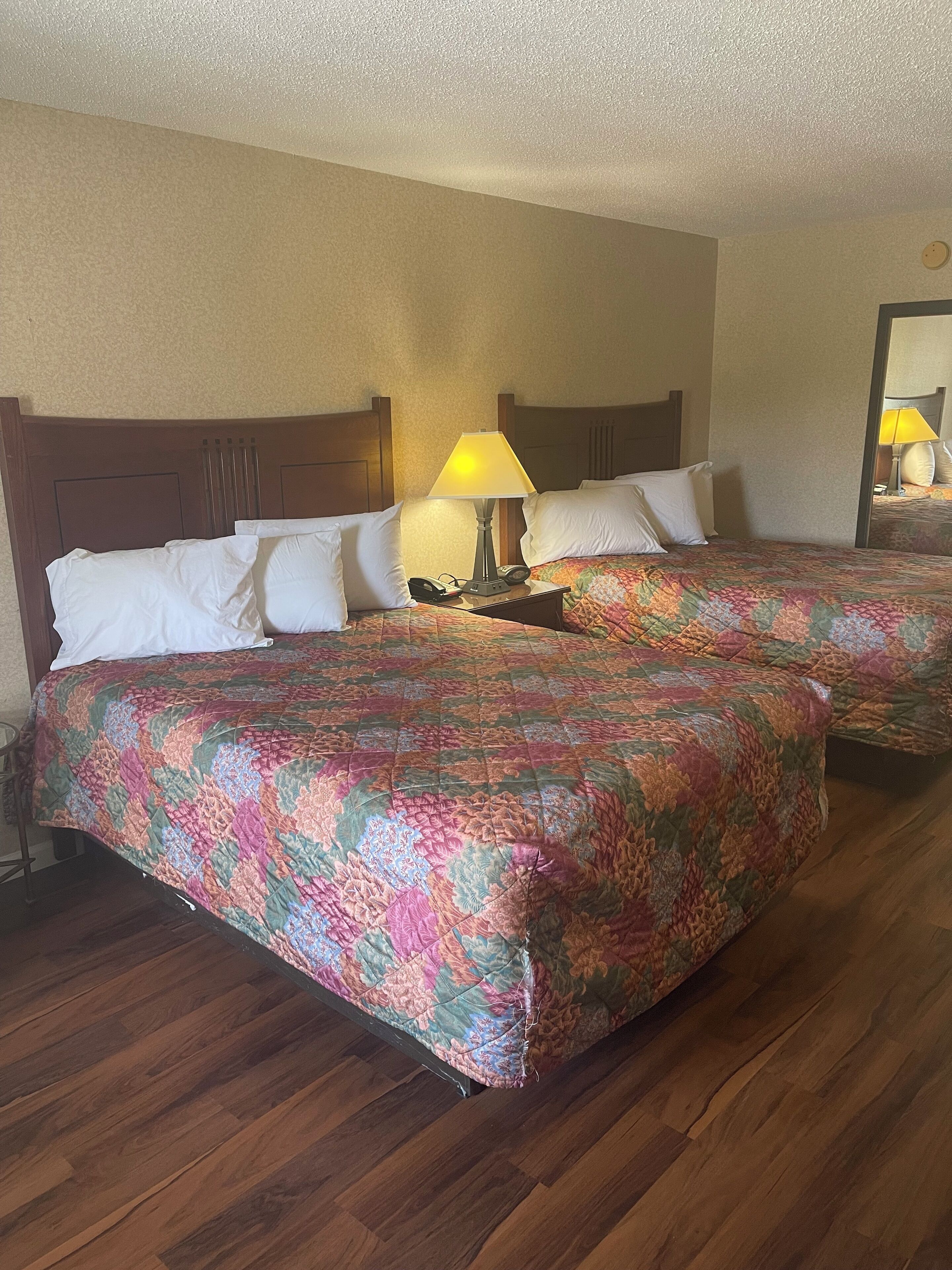 Työpöytä, ilmainen Wi-Fi