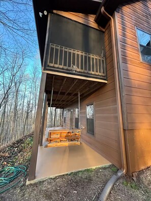 Exterior - Comfortable Cabin in Hiawassee across from Lake&Fairgrounds (Hiawassee)