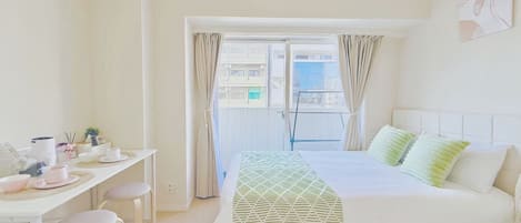 Iron/ironing board, WiFi