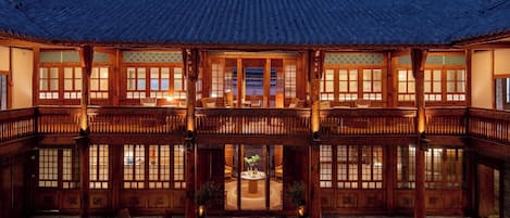 Ngoại thất