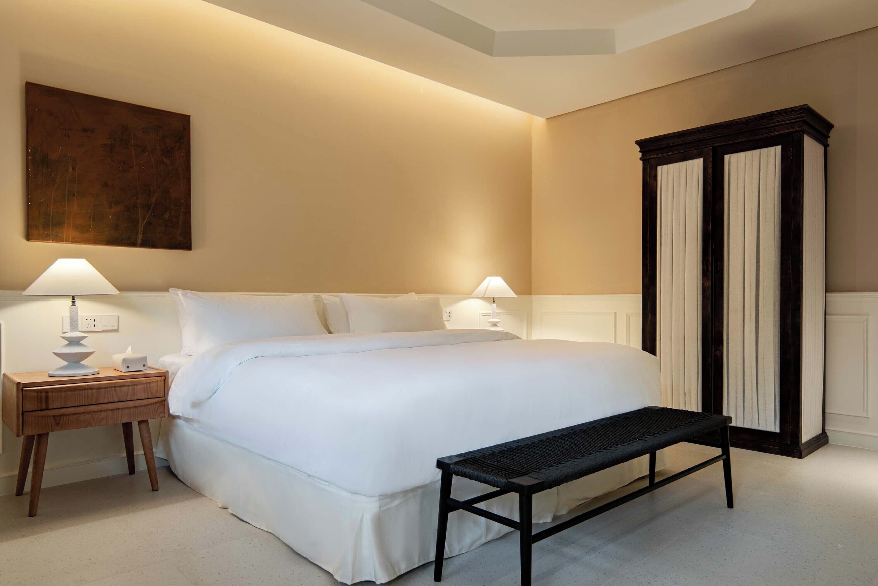 Classic Double Room, Courtyard View | Desk, laptop workspace, blackout drapes, free WiFi