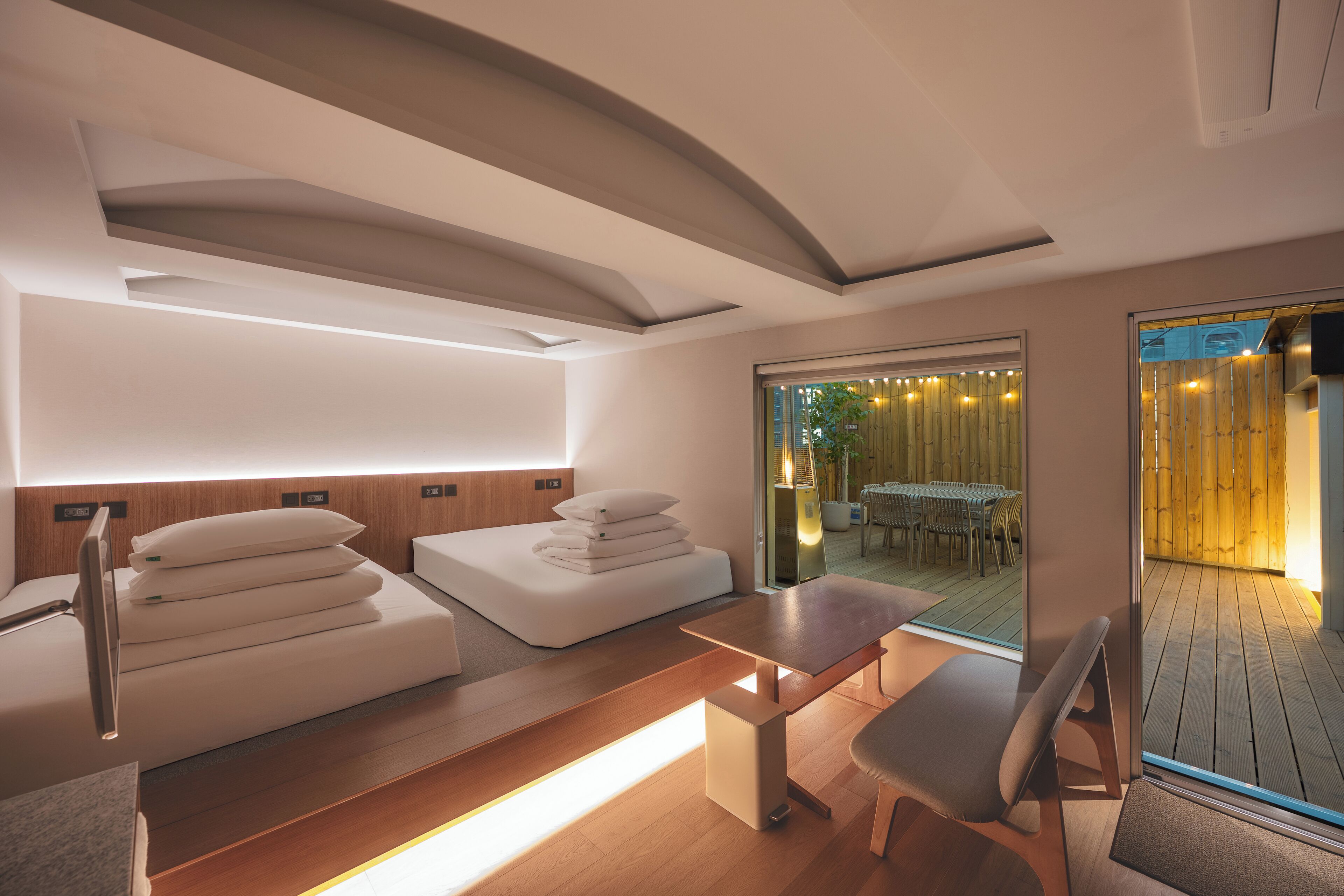 [Hansuite Seoul] Myeongdong RooftopTerrace (for 4) 901 | 高档床上用品、客房内保险箱、免费 WiFi 、床单