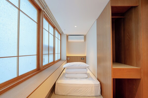 Family Suite, City View | In-room safe, free WiFi - Han Suite Seoul (Seoul)