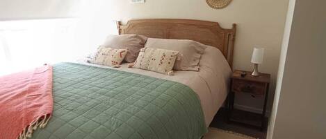 1 chambre, fer et planche à repasser, Wi-Fi gratuit, draps fournis