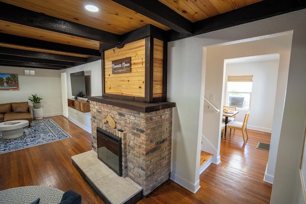 Interior - Minnesota Manor Home & Guest House-Your DeLand Getaway (DeLand)