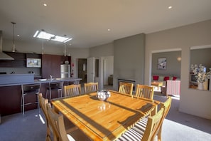 Dining - Heritage Village Villa | Mountain Views & Spacious (Wānaka)