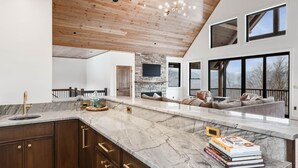 Interior - Lift 20 Lodge | Ski In/Out 4 Bedroom Home (Newry)