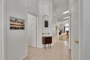 Interior - Charming 5BR/4BA Near Disney/ Pool, Sauna & Pets (Kissimmee)