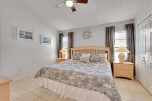 5 slaapkamers, een strijkplank/strijkijzer, wifi, beddengoed