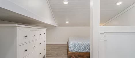 4 bedrooms, free WiFi, bed sheets