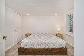 4 bedrooms, free WiFi, bed sheets