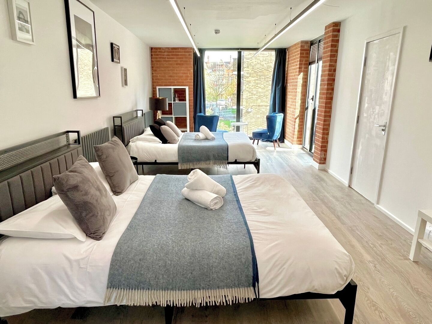 Fer et planche à repasser, Wi-Fi gratuit, draps fournis