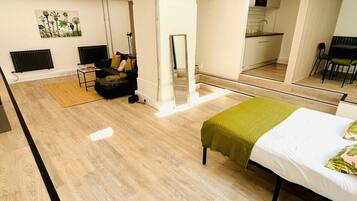 Free WiFi, bed sheets