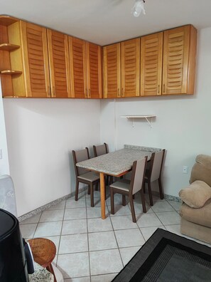 Dining - Loft 300 meters from the beach. (Laguna)