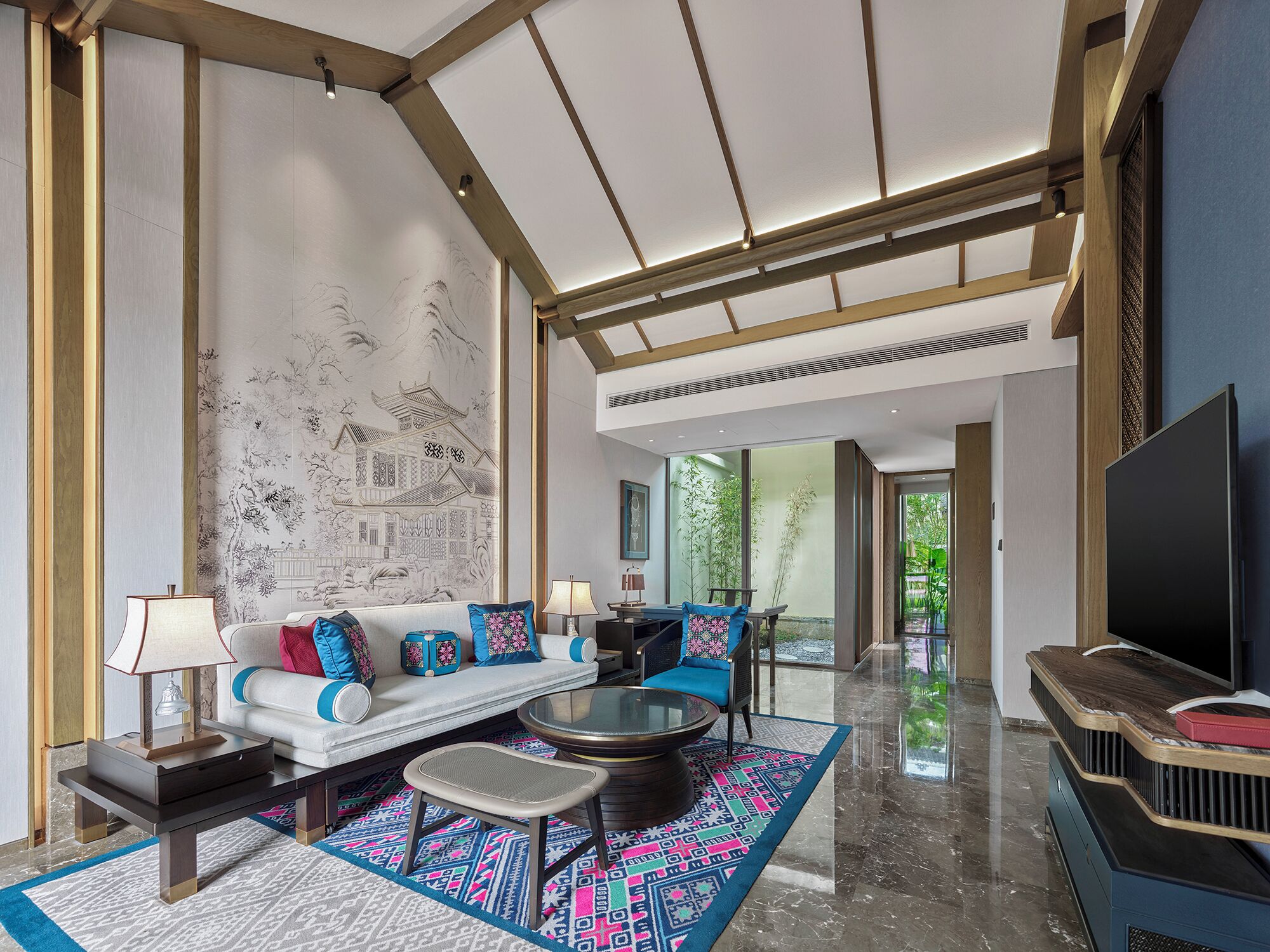 办公桌、免费 WiFi