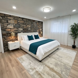 2 habitaciones, tabla de planchar con plancha, wifi y ropa de cama