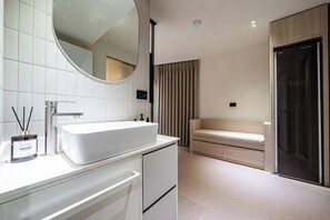 Room - Sinchon APL Hotel (Seoul)