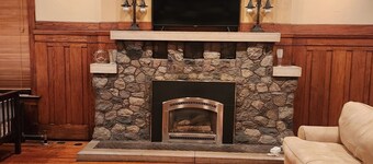 Welcoming 4-bedroom house with steam heat and gas fireplace in charming Danville