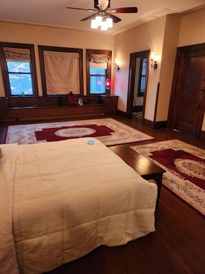 4 bedrooms, WiFi, bed sheets