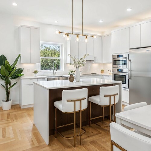 NYC Luxe Haven - King Bed - Free Parking - Accommodates 16