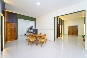 Dining room - Semenrante Living by ARBA (Jawa Tengah)