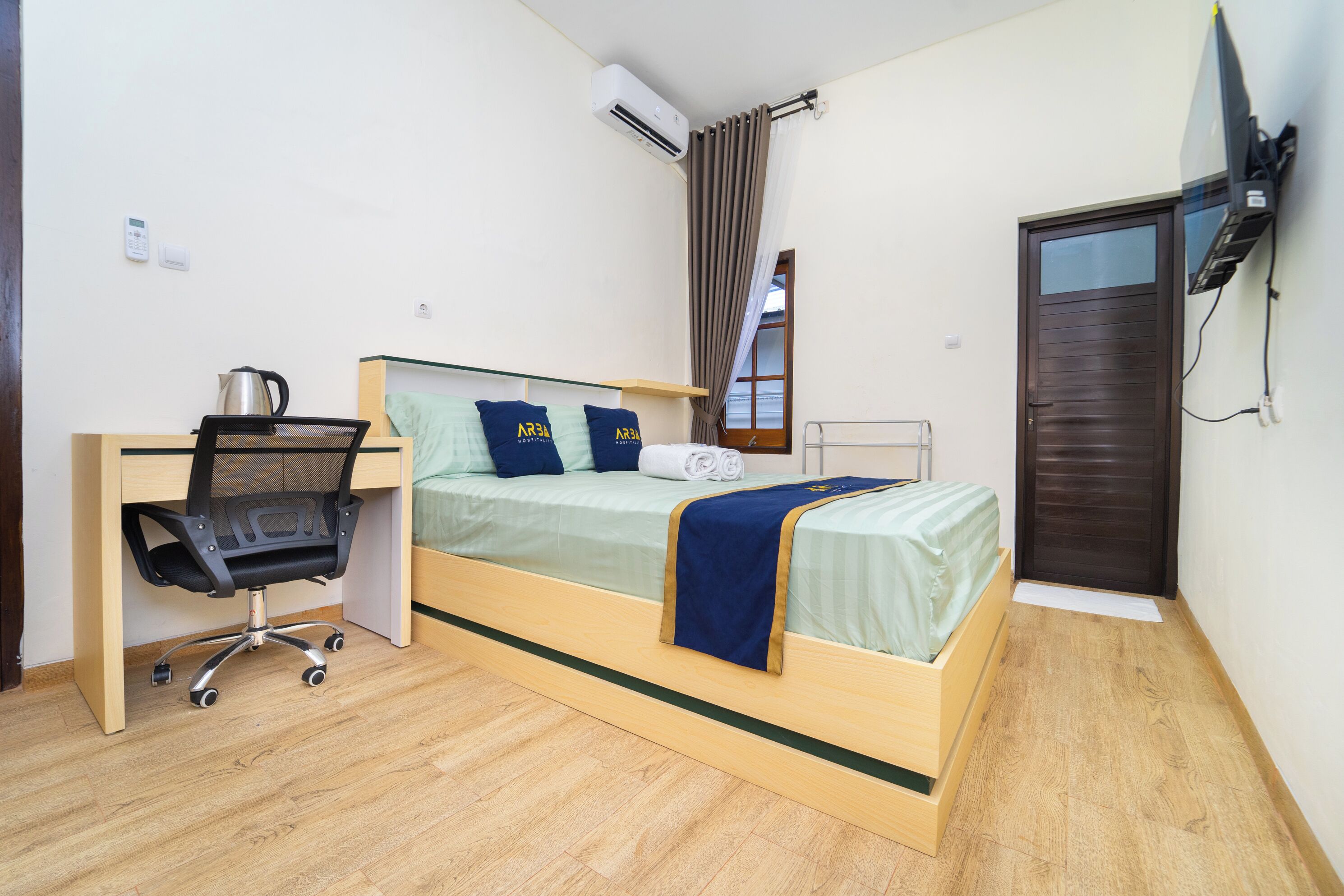 Deluxe Double Room | Desk, laptop workspace, free WiFi