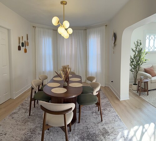 Stylish 3BR Revere Home|Sleeps 8|Near Boston&Beach