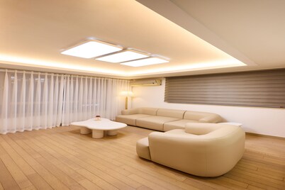 Perfect Family Stay | 3BR · 2Bath in Daechi, Gangnam