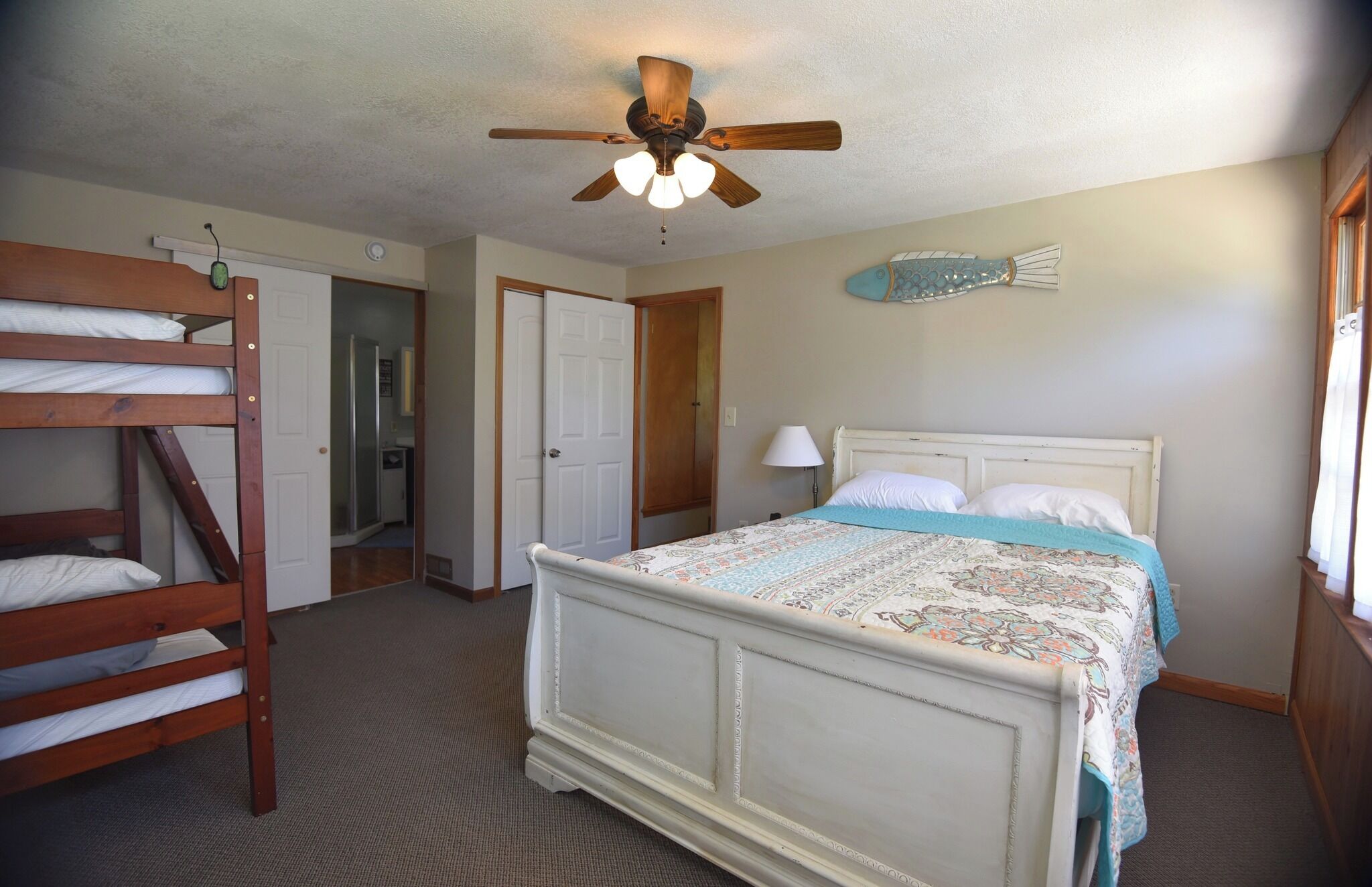 1 bedroom, internet, bed sheets