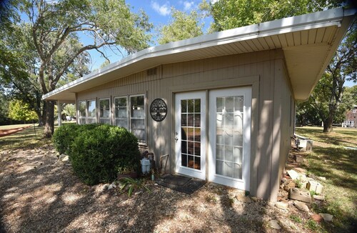 Lake House at Lake Wabaunsee, Flint Hills:  Hot Tub, Private Dock, Golf Course